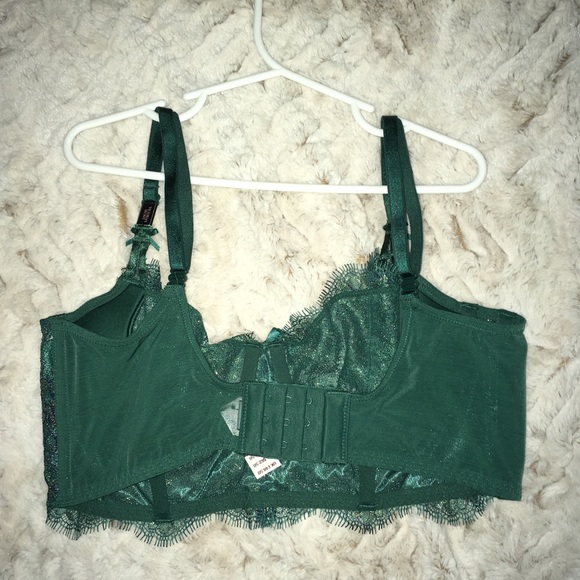 Victoria’s Secret Push Up without Padding Bra - Picture 4 of 6